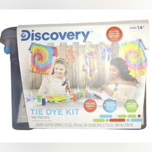 Discovery Tie Dye Kit with 145 Pieces